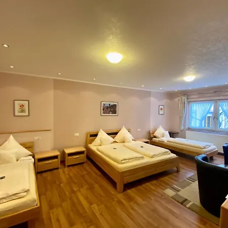 Gaestehaus Auf Der Lay ホテル バイルシュタイン