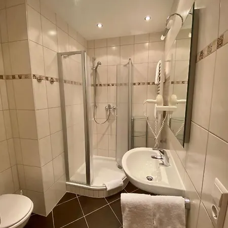 ホテル Gaestehaus Auf Der Lay 2*