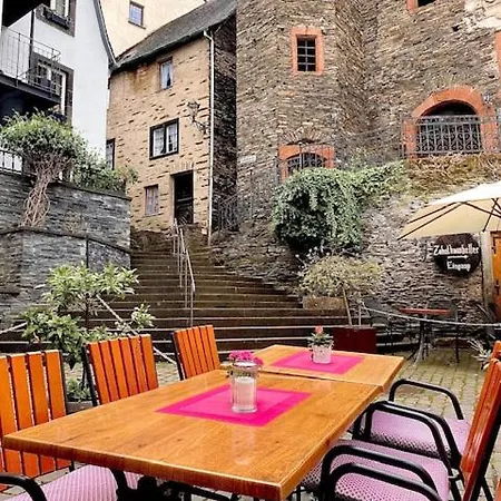 Gaestehaus Auf Der Lay Hotel 2*